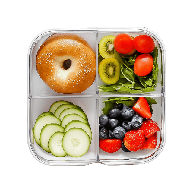 Lunchbox bajgiel z serkiem i szynką z owocami i warzywami