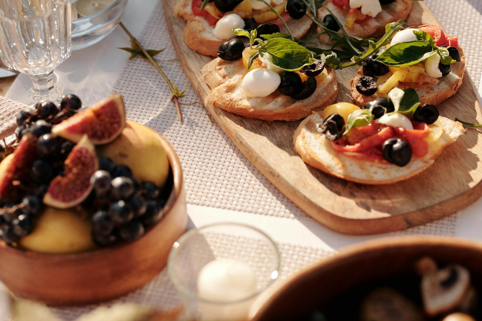 Zdjęcie do: Dieta śródziemnomorska – 30 fit przepisów od dietetyków