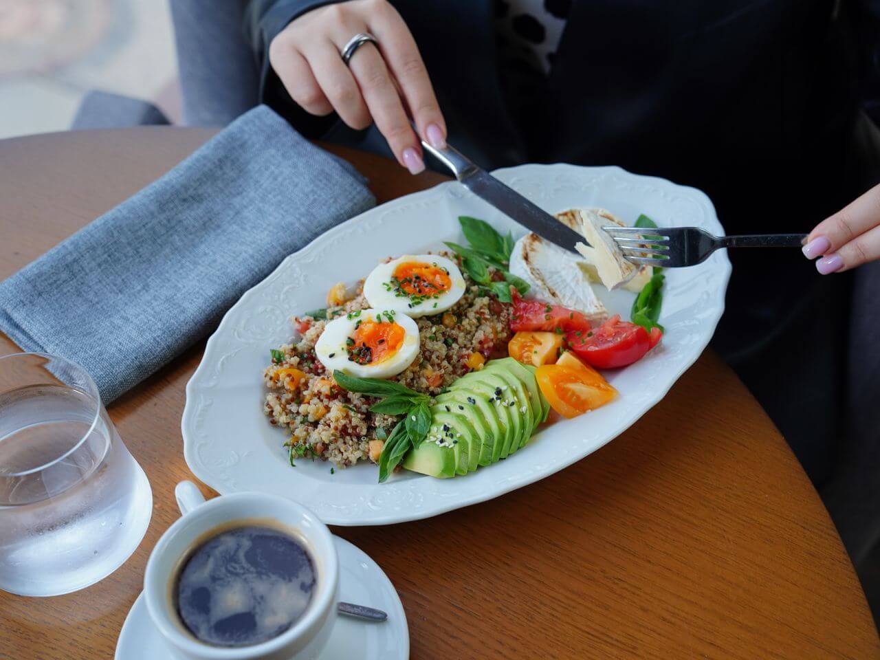 Dieta 2000 kcal – zasady, efekty i jadłospis